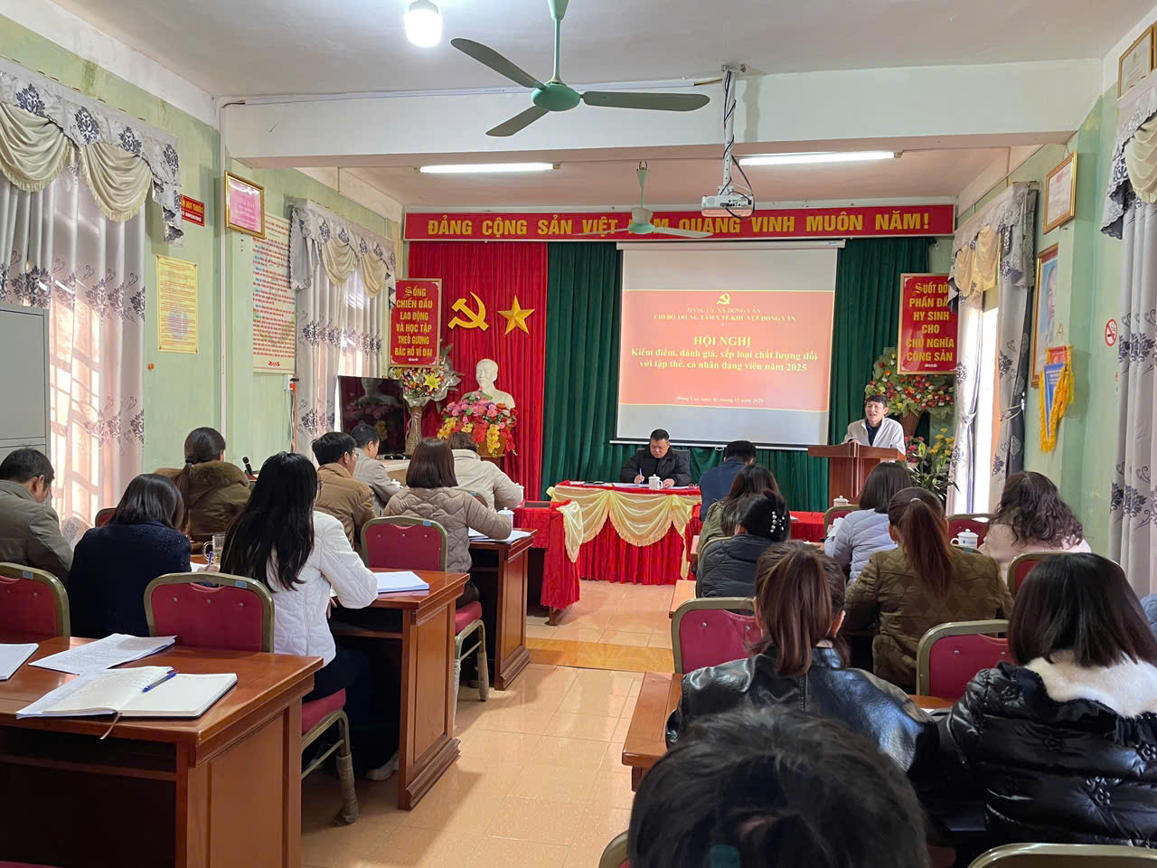 7aef4c952dd6a288fbc7